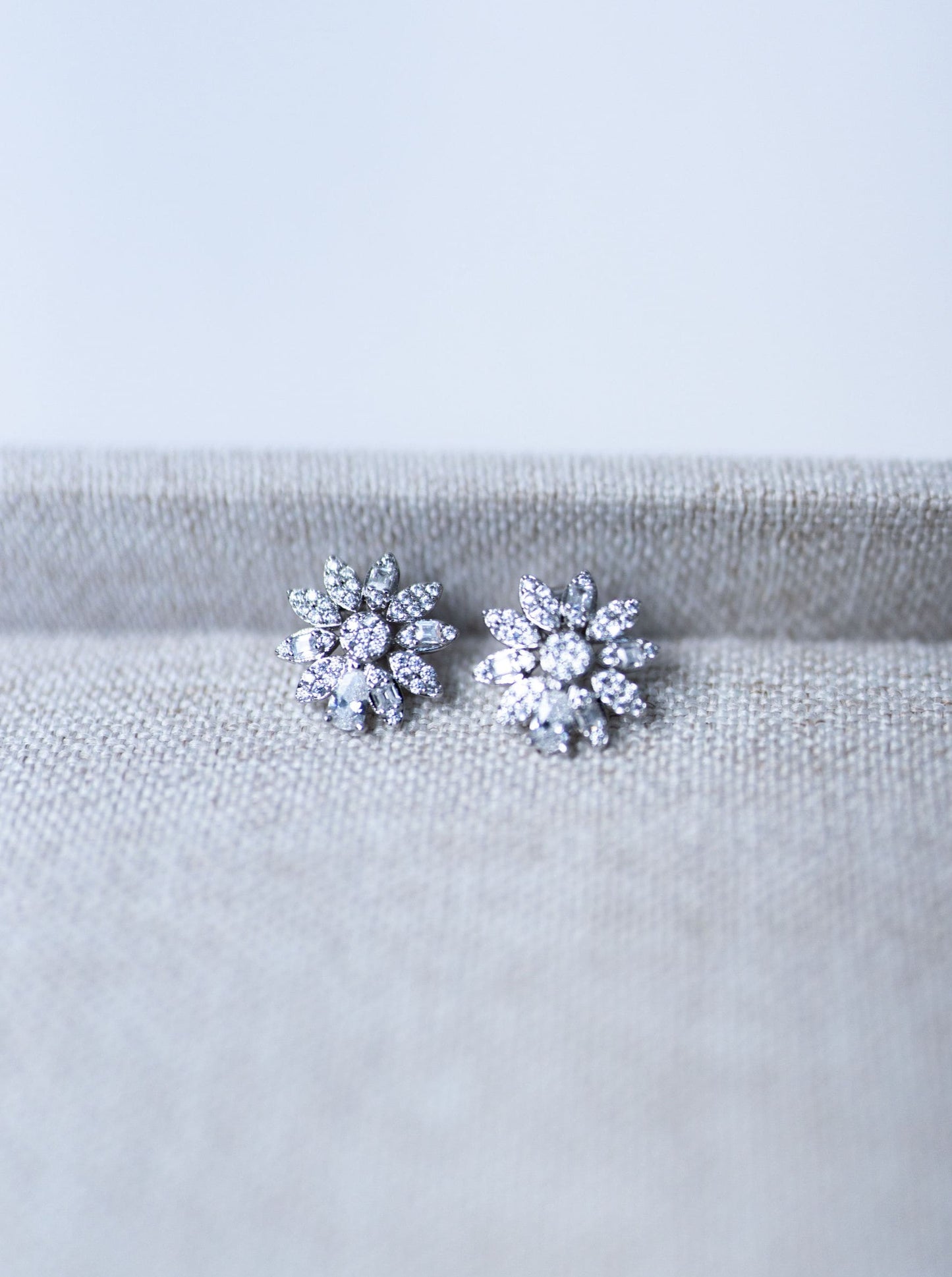 ARETES "TWINKLE"